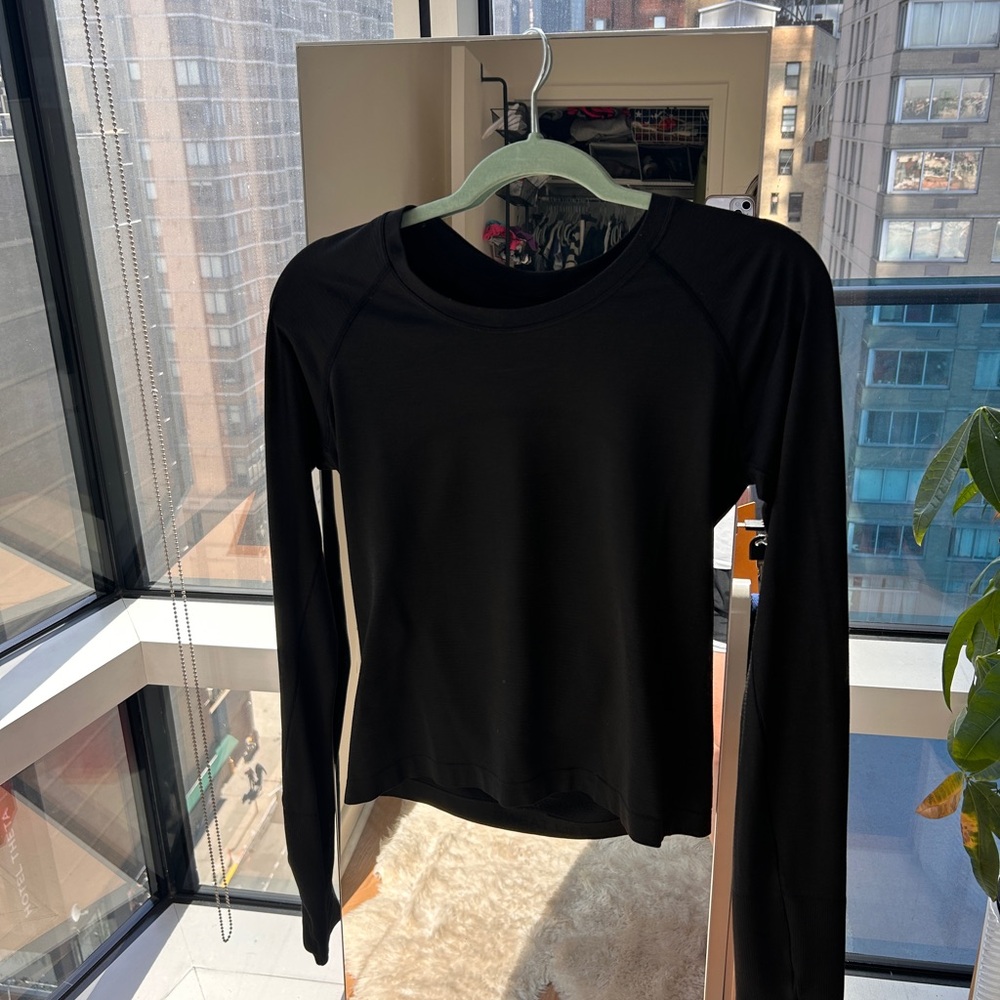 Lululemon Black Long Sleeve Women's Top